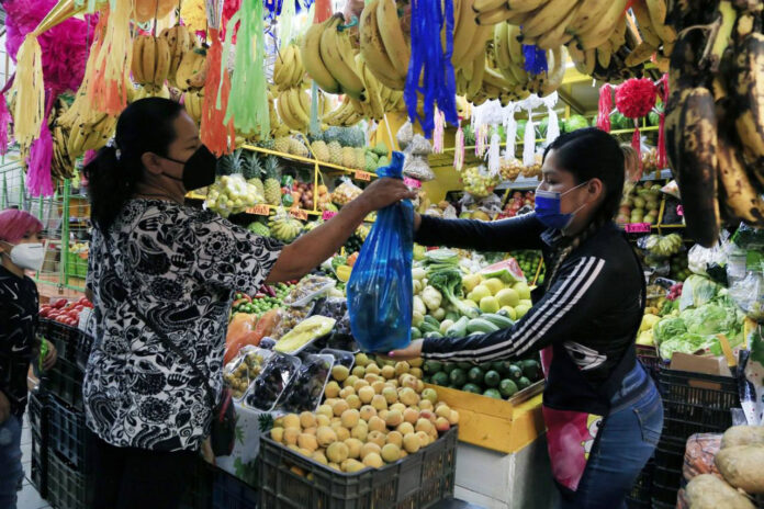 mantenimiento Entre las acciones de mantenimiento realizadas están albañilería, plomería