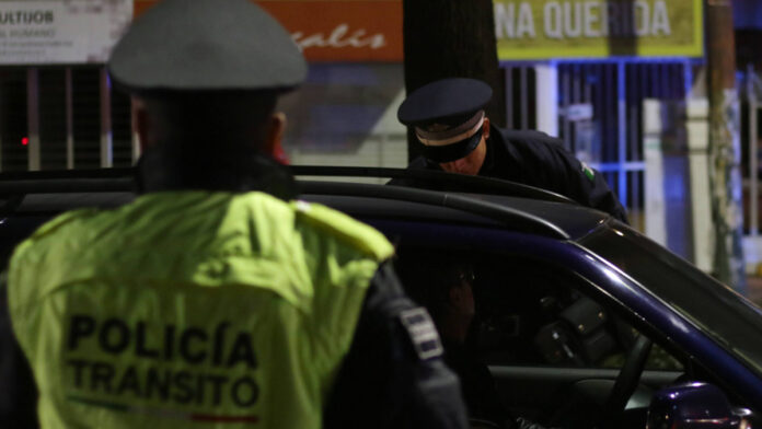 alcoholimetro Durante el Operativo Alcoholímetro “A Salvo Contigo y Con Rumbo”, 8 personas presentaron tercer grado de intoxicación etílica. Foto: Es Imagen // Ilustrativa