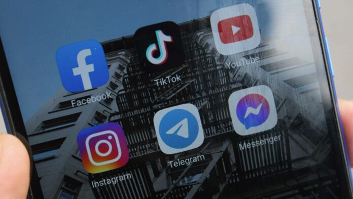 telegram El grupo de Telegram está hecho para que usuarios accedan a otro grupo considerado VIP, en el que tendrán que hacer aportes