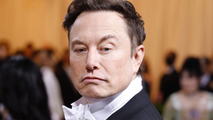 Elon-Musk Las acciones de la red social cayeran en un 17.7% , su nivel más bajo desde que Elon Musk reveló su participación en la empresa.