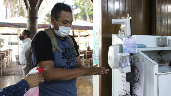 uso La sana distancia, el lavado de manos y uso de gel antibacterial siguen vigentes en espacios públicos y centros de trabajo.